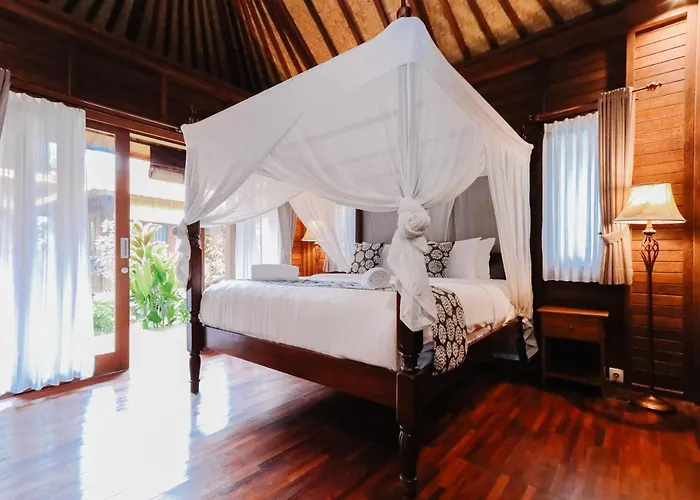 Orman Evi The Lavana Jhonny Kibung Nusa Lembongan
