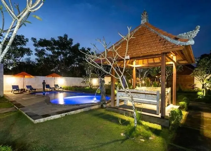 The Lavana Jhonny Kibung Orman Evi Nusa Lembongan